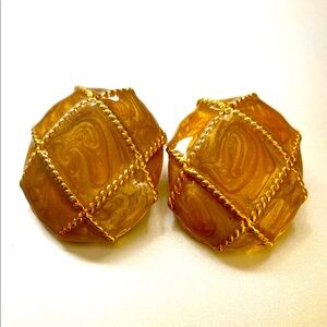 Vintage 80s enamel swirl Gold-Tone Clip-On Earrings